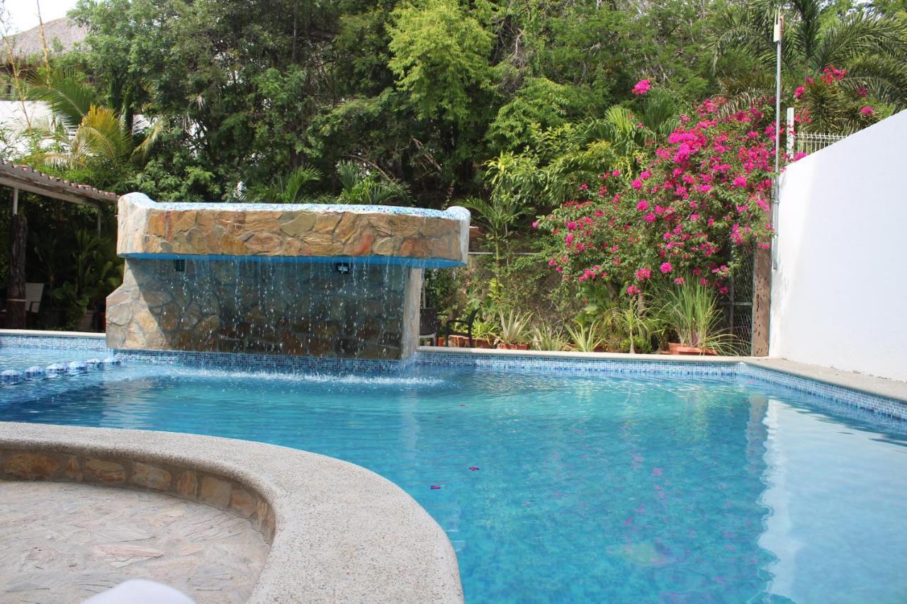 Hotel Arenas Del Pacifico Santa Cruz Huatulco Exteriör bild