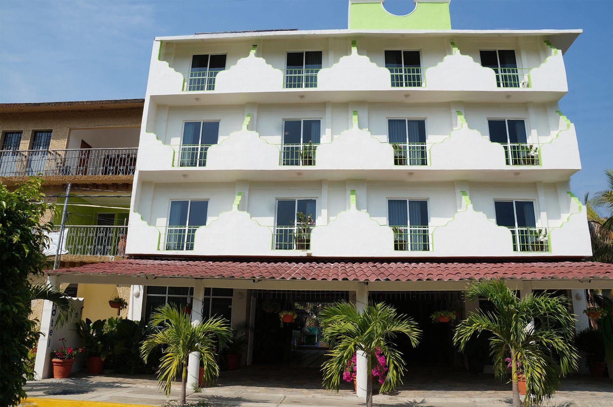 Hotel Arenas Del Pacifico Santa Cruz Huatulco Exteriör bild